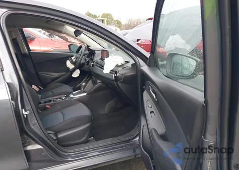 2019 Toyota Yaris Le z USA, uszkodzony, nr VIN 3MYDLBYV3KY519283